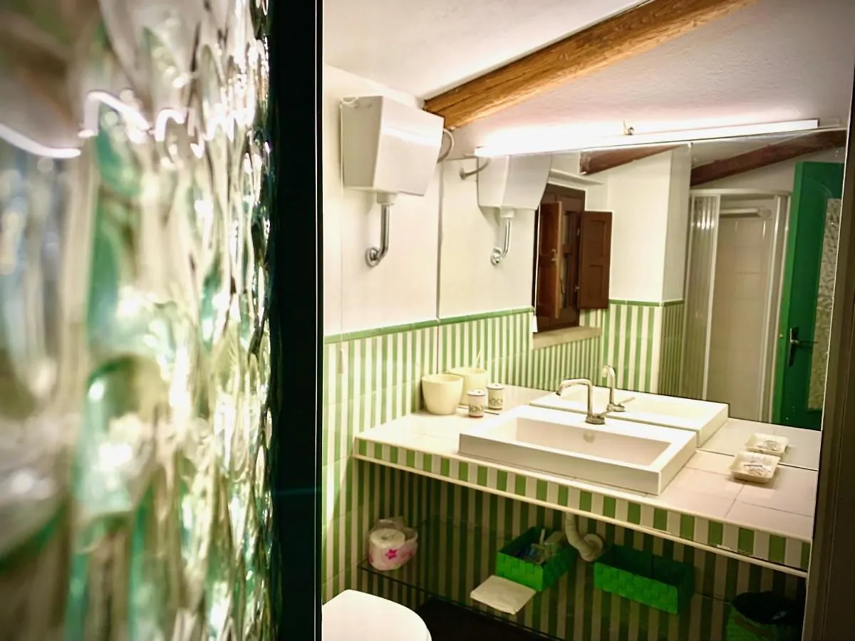 -- La Maisonette -- Casa Vacanze -- Nel Centro Storico A 30 Mt Dal Parco Aymerich, Museo Menhir, Casa Di Sant'Ignazio - Holiday Home With Kitchen Làconi Italia