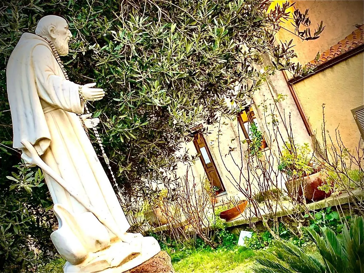 -- La Maisonette -- Casa Vacanze -- Nel Centro Storico A 30 Mt Dal Parco Aymerich, Museo Menhir, Casa Di Sant'Ignazio - Holiday Home With Kitchen Làconi